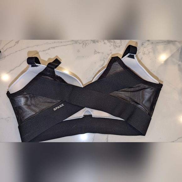 SPANX WRK2WAVE BRA - Picture 2 of 4